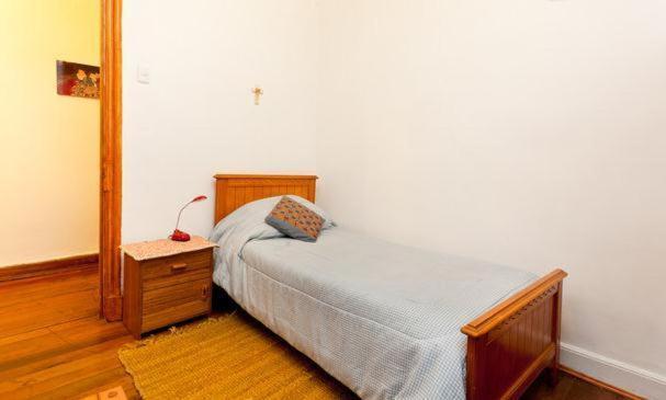 Alojamiento Alberto Magno Bed and Breakfast Santiago de Chile Exterior foto