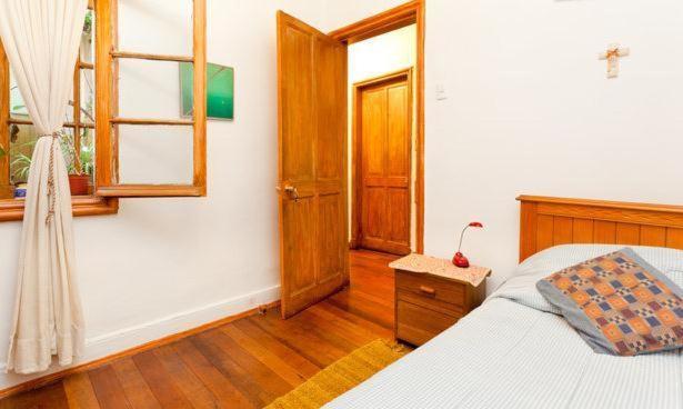 Alojamiento Alberto Magno Bed and Breakfast Santiago de Chile Exterior foto